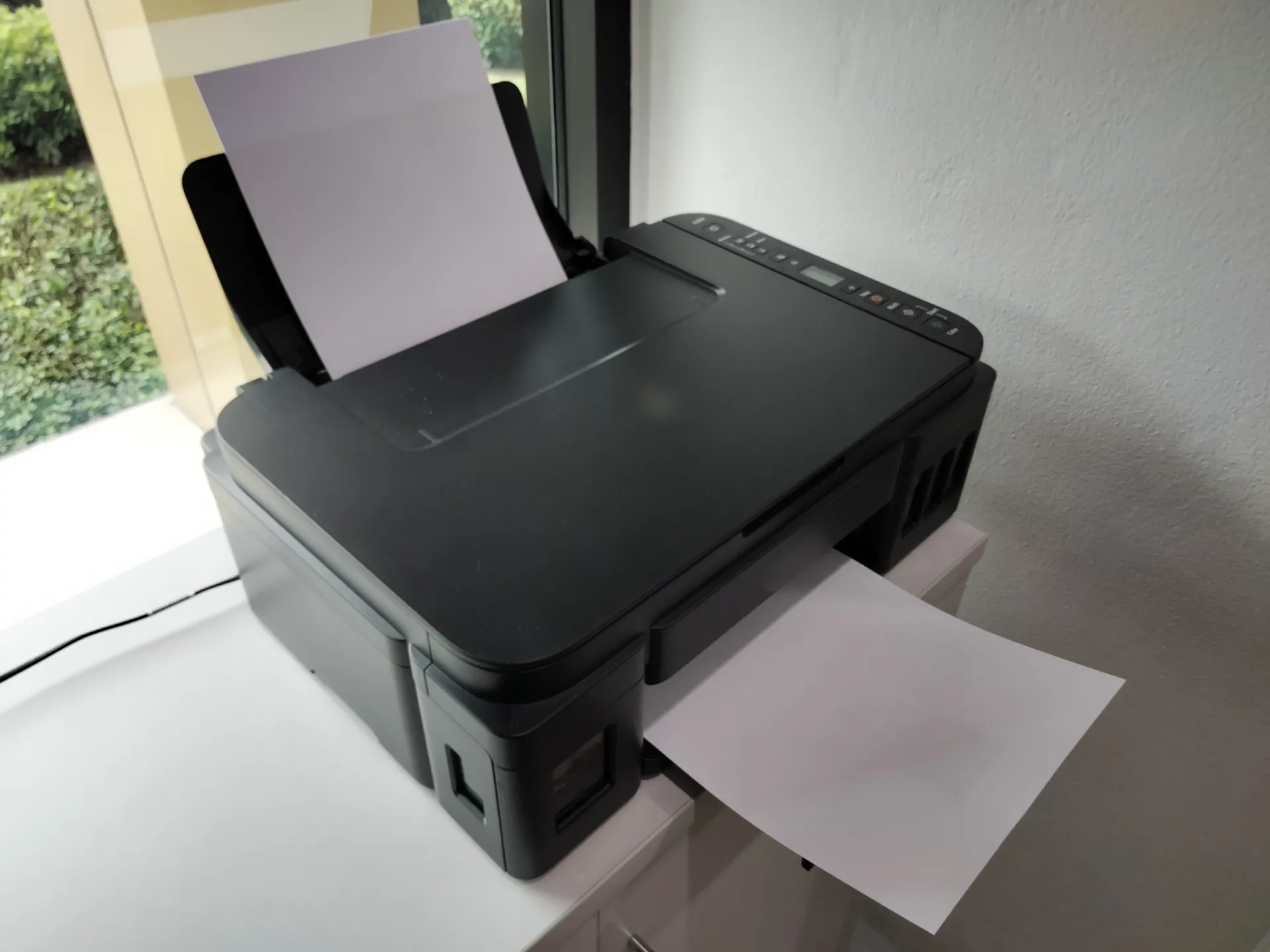 こんなに簡単！自宅でできる紙横断幕のDIY印刷法