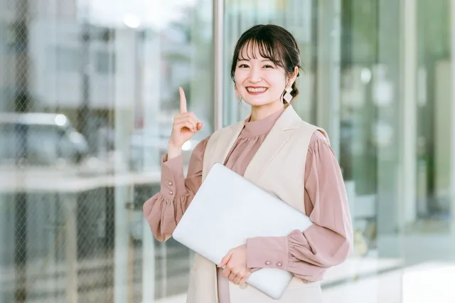 目立つ横断幕を作るためのサイズとレイアウトの決め方