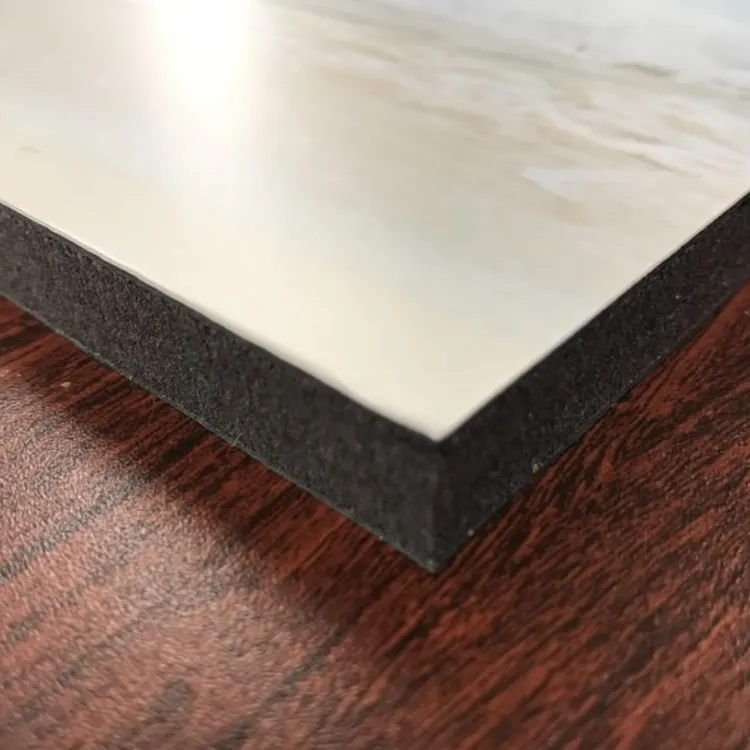 マットミネート/13mmゲータフォームパネルのクローズアップ