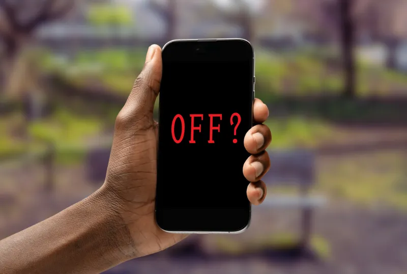 スマホがOFFになっている人